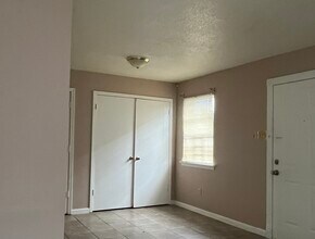 1036 Eli Ct in Gretna, LA - Building Photo - Building Photo