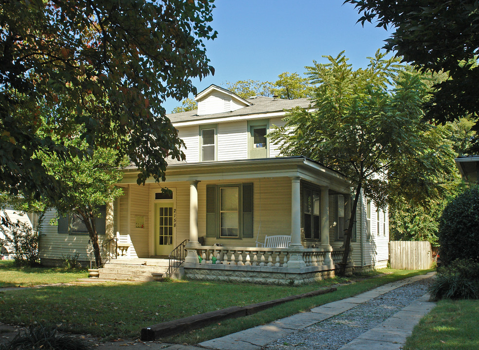 2158 Monroe Ave in Memphis, TN - Building Photo