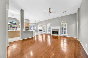 34 Sparklewood Pl in Spring, TX - Building Photo