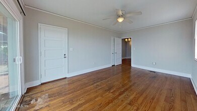 1436 Le Baron Ave in Jacksonville, FL - Building Photo - Building Photo