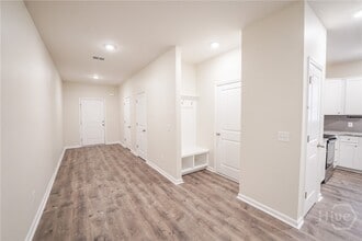 166 Benelli Dr in Pooler, GA - Building Photo - Building Photo