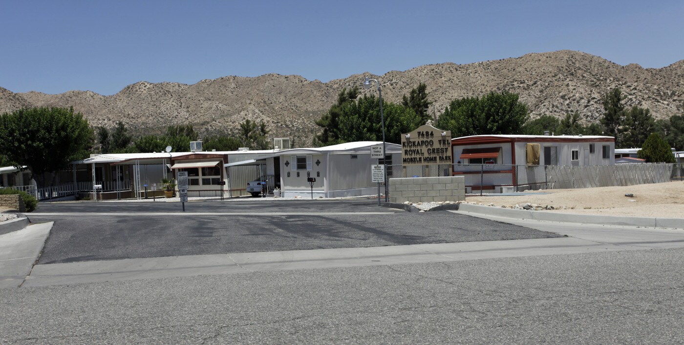 Royal Crest in Yucca Valley, CA - Building Photo