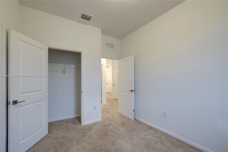 1170 SW 7th Ct in Florida City, FL - Building Photo - Building Photo