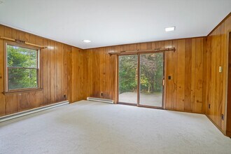 35 Deacon Abbott Rd in Redding, CT - Building Photo - Building Photo