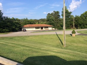 Maddox in Demorest, GA - Foto de edificio - Building Photo