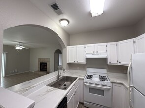 7904 Willet Trail in Austin, TX - Building Photo - Building Photo