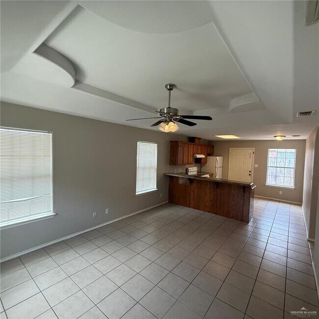 3107 Carson St in Edinburg, TX - Building Photo - Building Photo