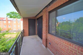 4373 Cherry Hill Rd in Arlington, VA - Building Photo - Building Photo
