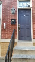 224 N Milton Ave in Baltimore, MD - Building Photo