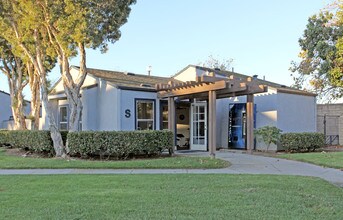 Arbor Ridge in Santa Maria, CA - Foto de edificio - Building Photo