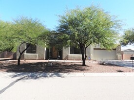 9441 S San Esteban Dr in Vail, AZ - Building Photo