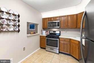 14 Cheverny Ct in Hamilton Township, NJ - Building Photo - Building Photo