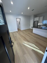 515 N Lomita St in Burbank, CA - Building Photo - Building Photo