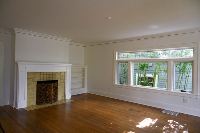 1921 E Lynn St in Seattle, WA - Building Photo - Building Photo