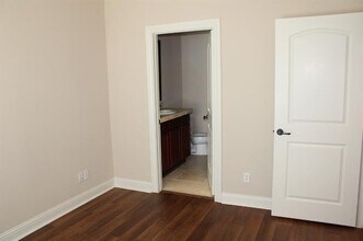 5747 Prospect Ave in Dallas, TX - Building Photo - Building Photo