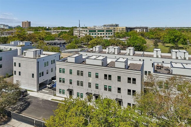 property at 1218 E Kay St