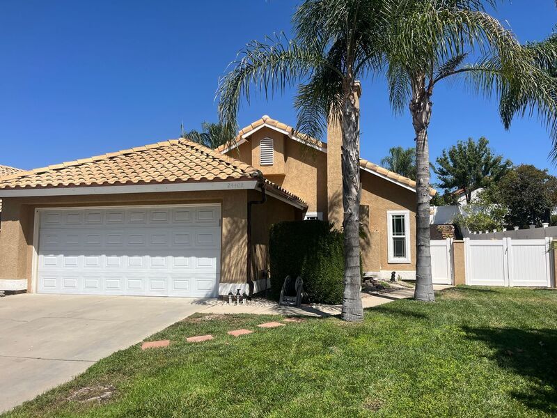 24402 Calle Tassjara in Murrieta, CA - Building Photo