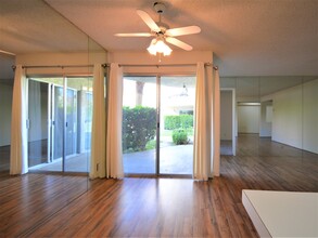 1500 S Camino Real in Palm Springs, CA - Foto de edificio - Building Photo