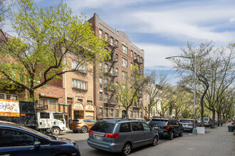 141 Ross St in Brooklyn, NY - Foto de edificio - Building Photo