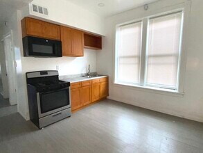6712 S Wabash Ave in Chicago, IL - Building Photo - Building Photo