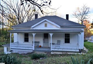 928 Rockway St in Staunton, VA - Building Photo
