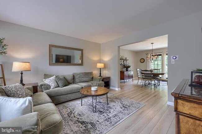 property at 31 Yorkshire Ct