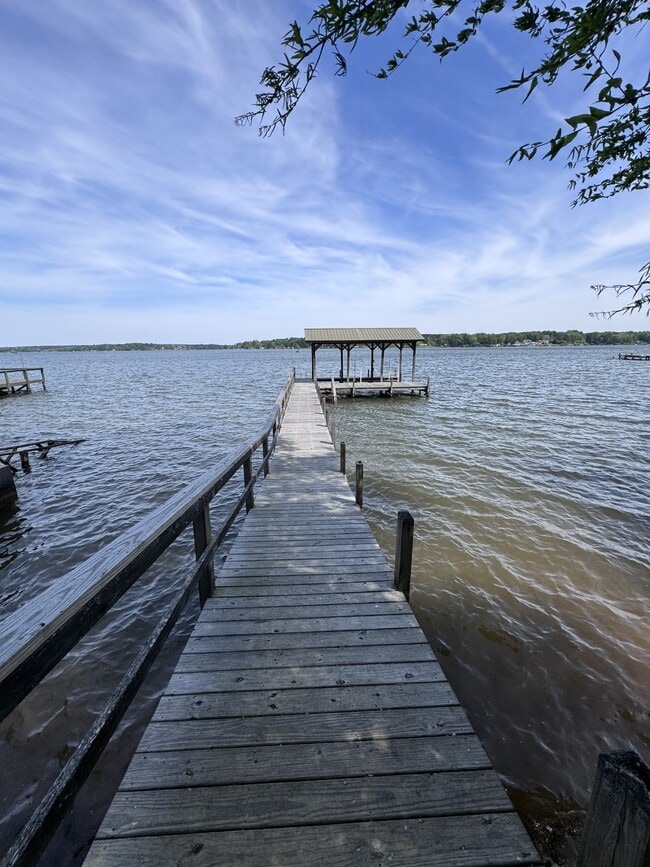 212 Irvines Cir in Ninety Six, SC - Building Photo - Building Photo