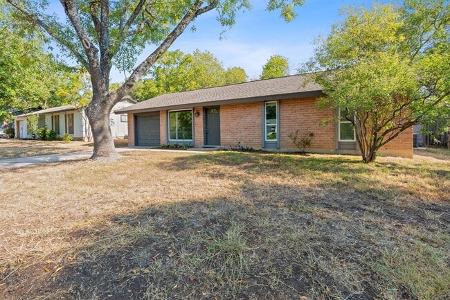 504 Seminole Dr in Austin, TX - Building Photo - Building Photo