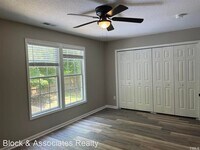 301 Glencoe Dr photo'