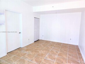 300 S Biscayne Blvd, Unit T-1611 in Miami, FL - Building Photo - Building Photo