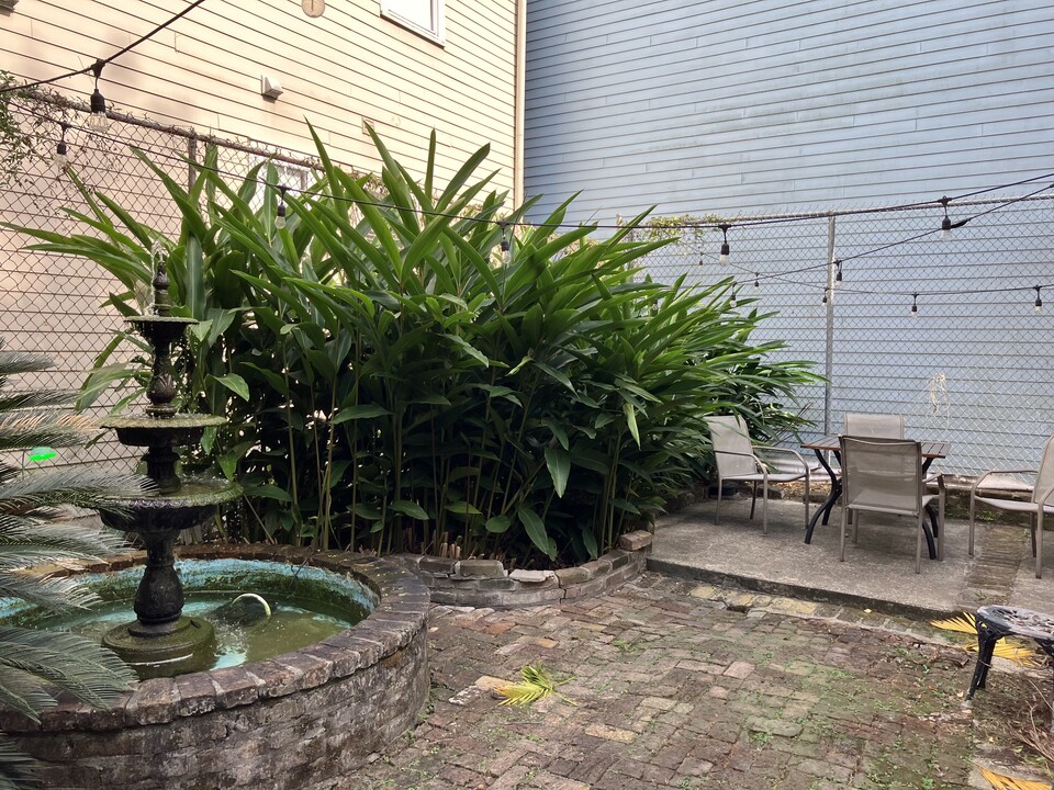 1300 Treme St, Unit A in New Orleans, LA - Building Photo