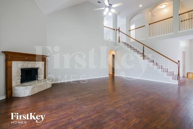 611 Dover Heights Trail in Mansfield, TX - Building Photo - Building Photo
