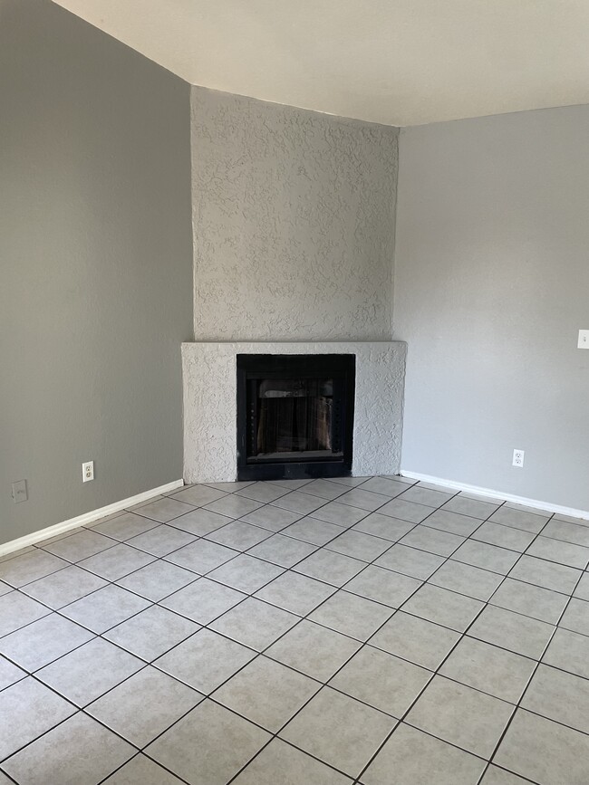 1546 W Mercer Ln in Phoenix, AZ - Building Photo - Building Photo