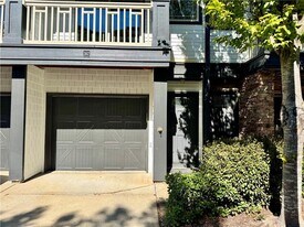 216 Semel Cir NW in Atlanta, GA - Building Photo