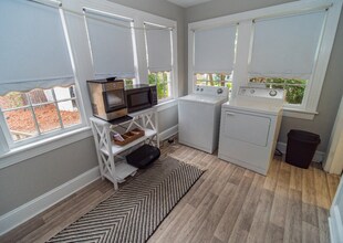 104 S Harding St in Greenville, NC - Building Photo - Building Photo