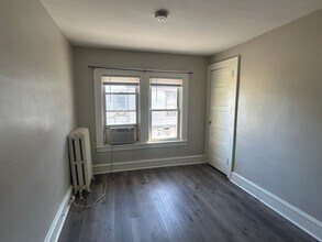 720 Clifton Ave in Collingdale, PA - Building Photo - Building Photo