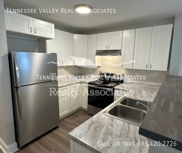 4200 McCalla Ave in Knoxville, TN - Building Photo - Building Photo