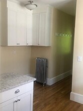 303 Tappan St, Unit 3 in Brookline, MA - Foto de edificio - Building Photo