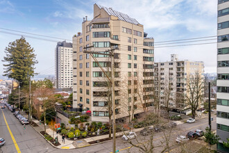 Park Place Tower in Portland, OR - Building Photo - Primary Photo