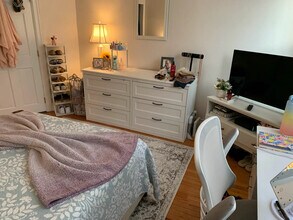 25 Chester St, Unit 5 in Boston, MA - Foto de edificio - Building Photo