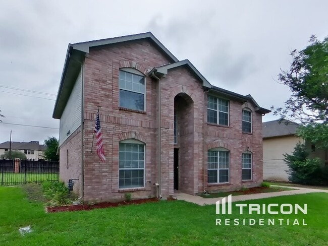 property at 1647 Churchill Ln