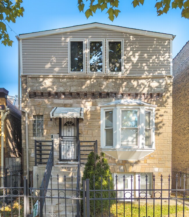 property at 3532 W Evergreen Ave