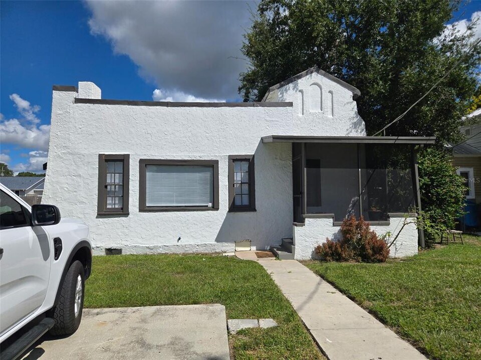 403 Ave J SE in Winter Haven, FL - Building Photo