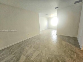 2800 SE 23rd Ave in Homestead, FL - Building Photo - Building Photo