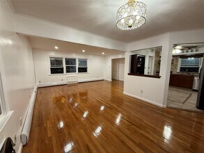 86-14 235th Ct in Queens, NY - Building Photo - Building Photo