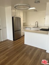 1342 10th St in Santa Monica, CA - Building Photo - Building Photo