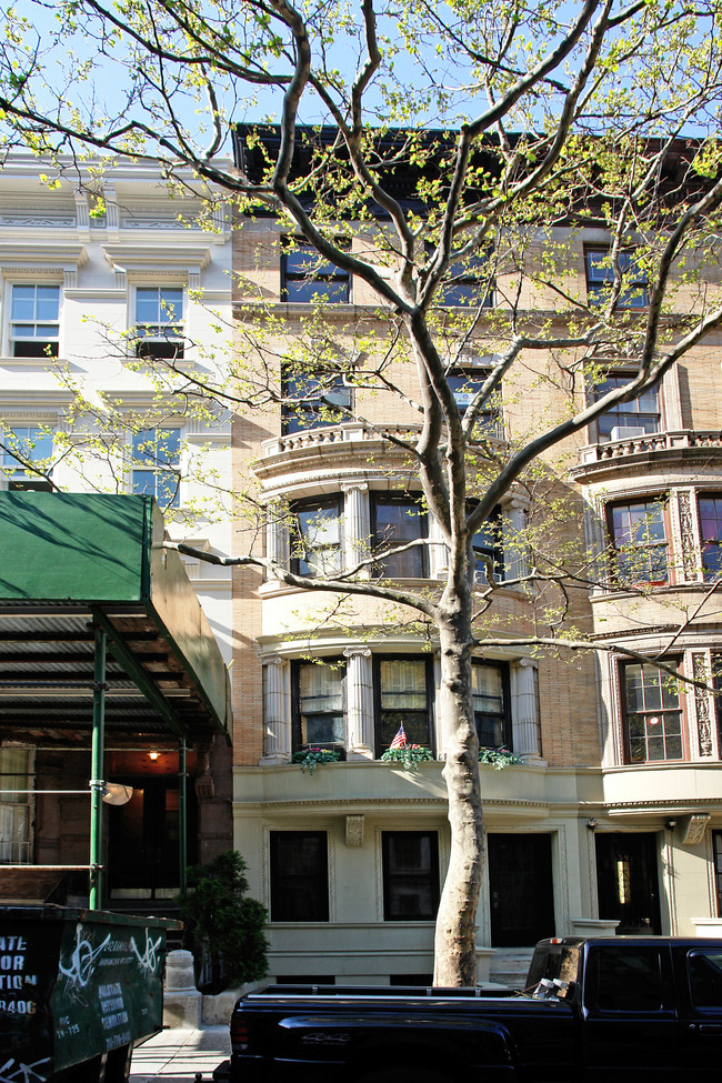 32 W 85th St in New York, NY - Foto de edificio - Building Photo