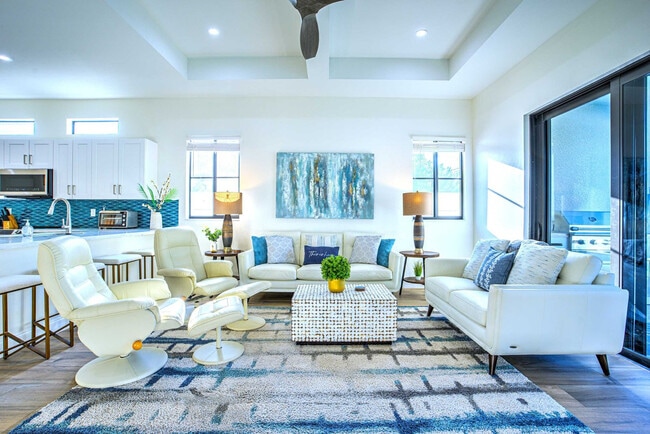 685 107th Ave N in Naples, FL - Building Photo - Building Photo