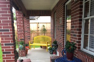 7012 Boyce St, Unit Apartment in Houston, TX - Building Photo