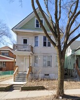 2235 S 20th St in Milwaukee, WI - Building Photo
